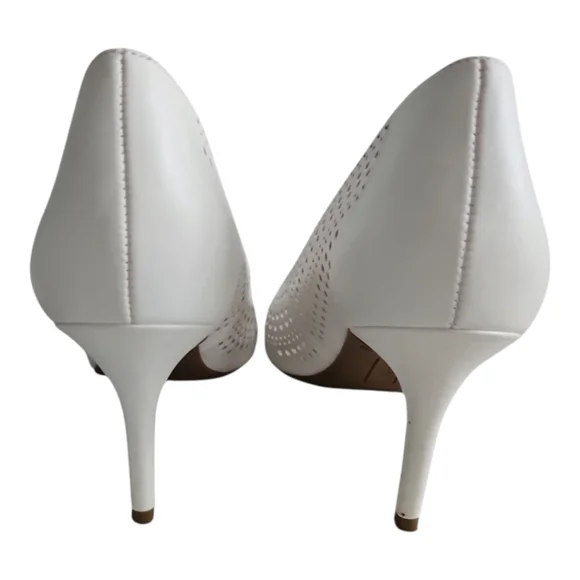 Alfani White 3" Heels, Flex Step, 7.5M - Picture 2 of 4